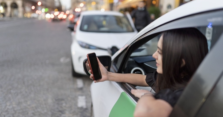 La carte grise désormais disponible en format numérique